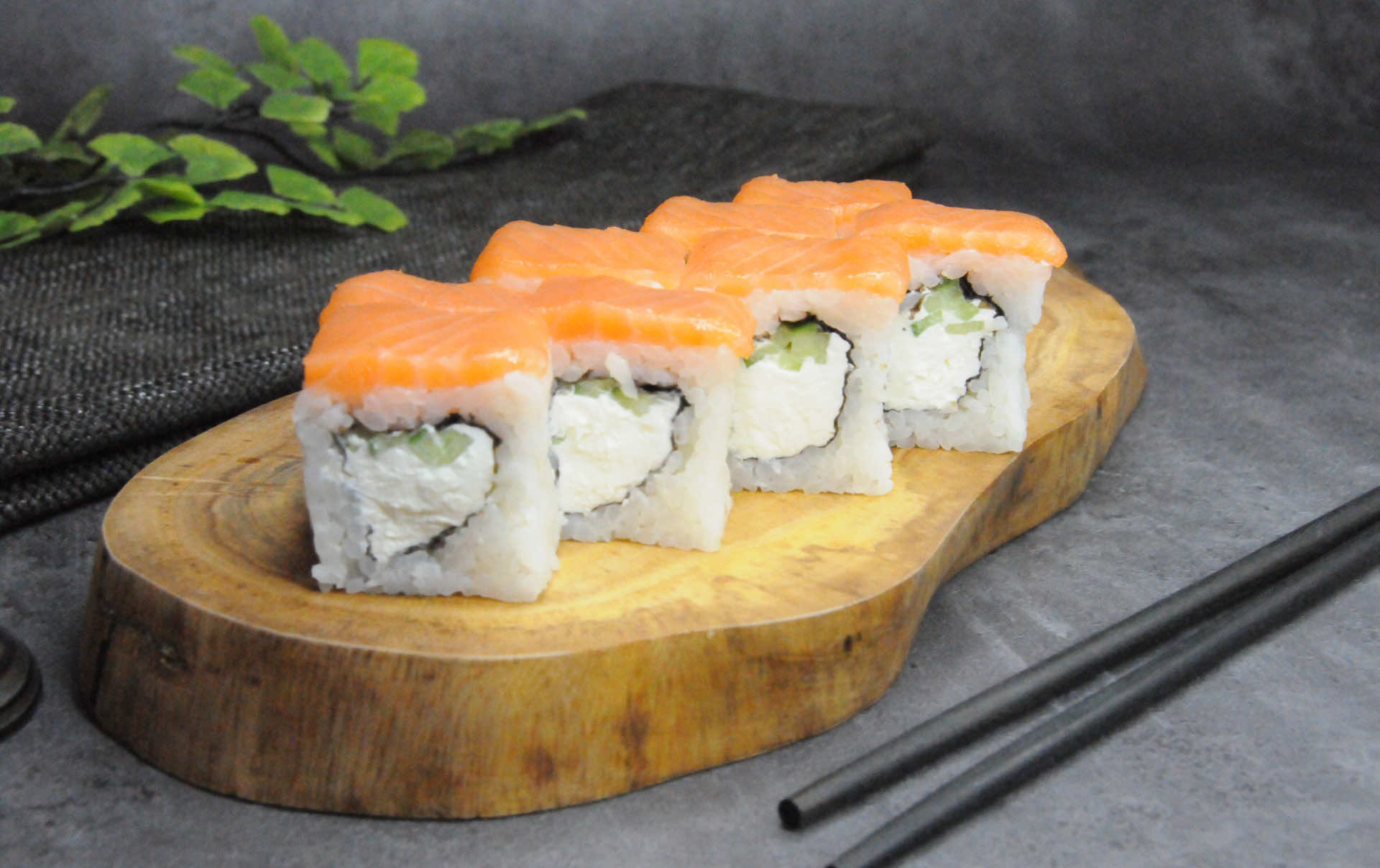 Заказать суши в сургуте джонни тунец фото 111